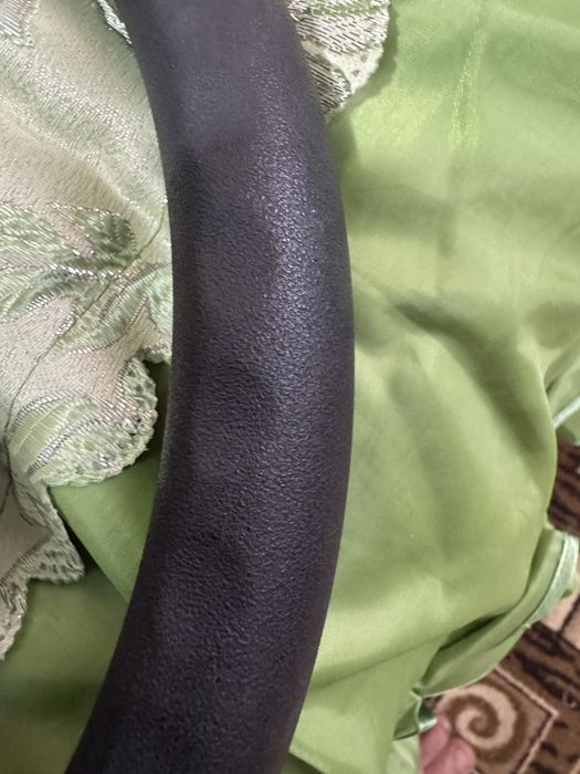 Кермо взборі на Тойота Пріус 30 гібрид