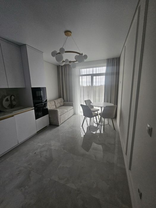 Продаж 1кім квартири з виглядом на набередну