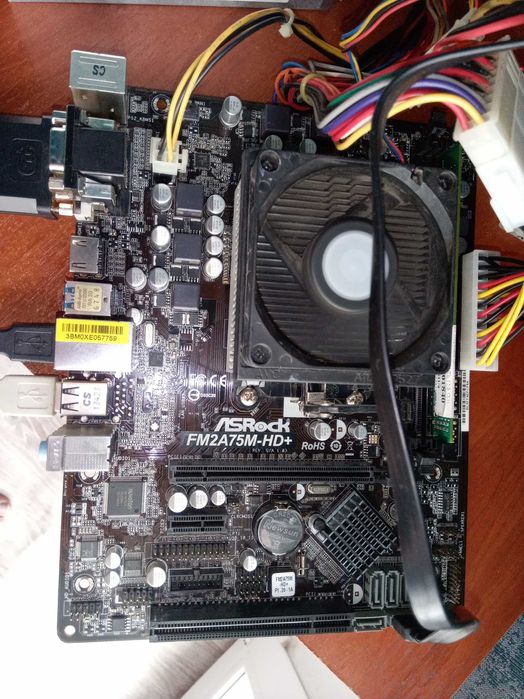 Материнская плата ASRock FM2A75M