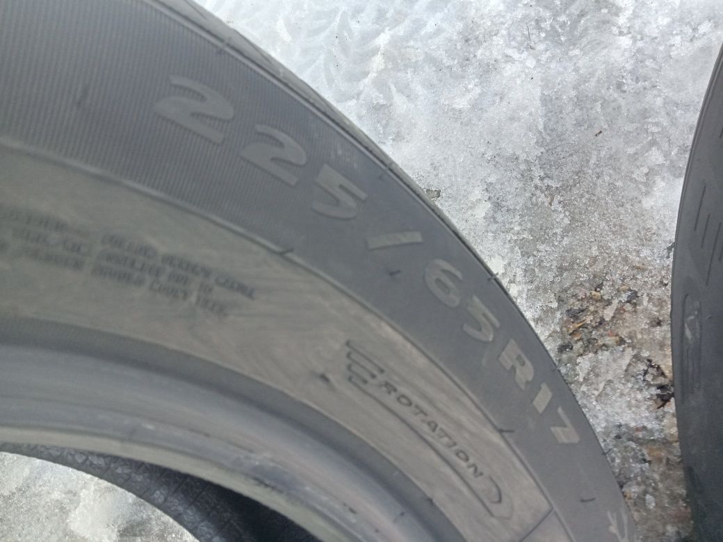 2x Opony Używane 225/65R17 Całoroczne Dębica