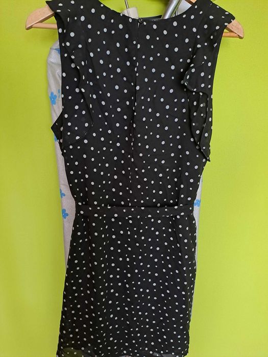 Zestaw sukienek - r. 42/44 (XL) - 6 szt.