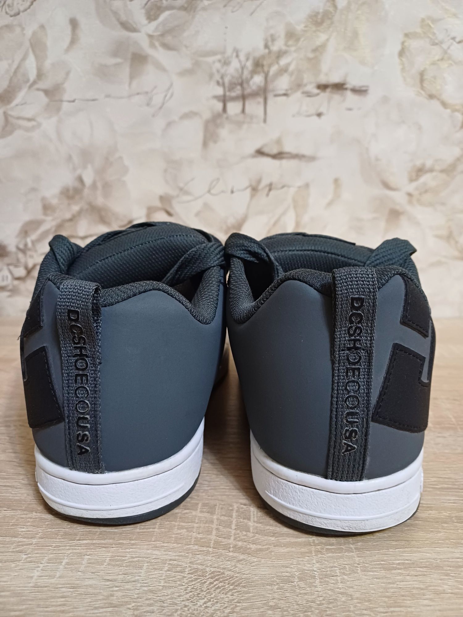 Продам кросівки DC shoes Graffit