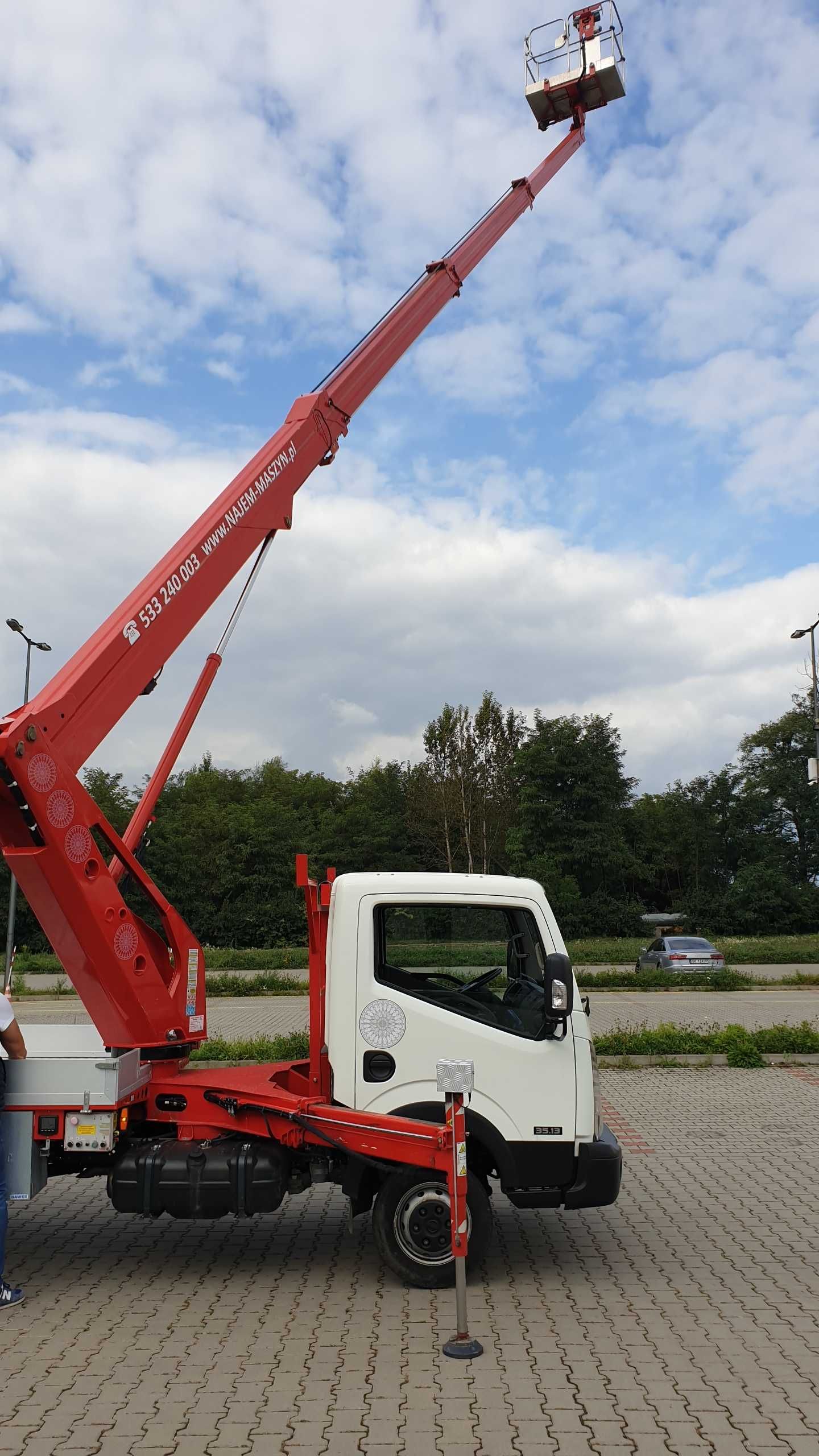 Najem wynajem Zwyżka Podnośnik koszowy 22m Nissan Cabstar NT400 3,5t