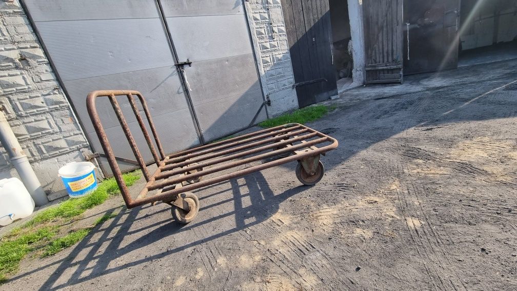 Wózek transportowy, magazynowy, towarowy  bardzo solidny