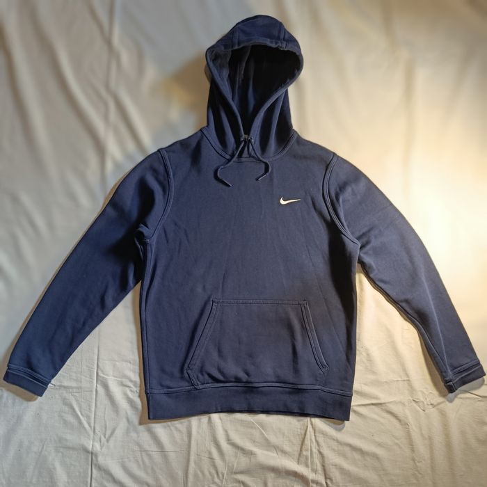 Nike  (M) – темно-синя базова худі з білим логотипом