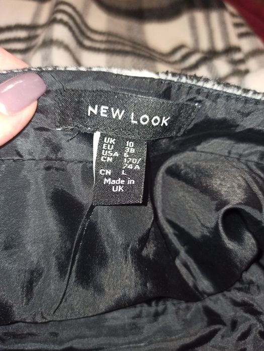 Спідниця жіноча до коліна