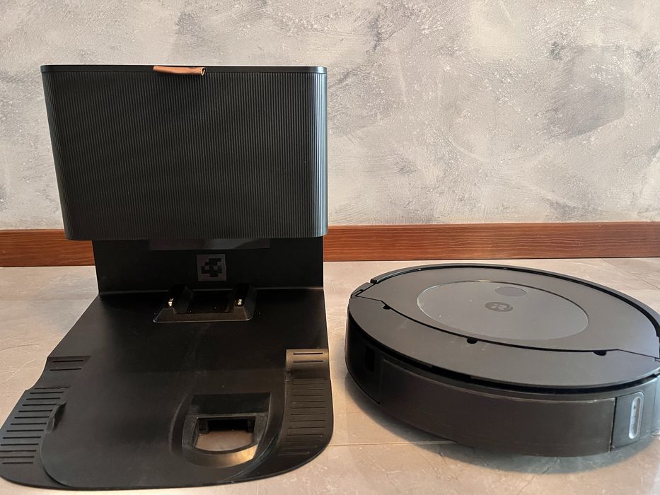 Robot sprzątający IROBOT Roomba Combo j7+