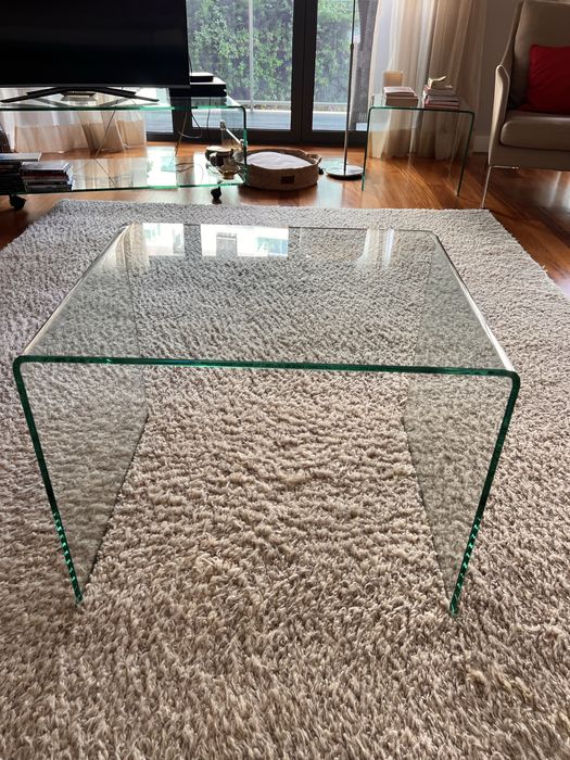 Mesa de vidro central- B&B Italian
