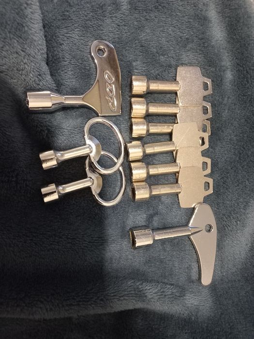 Трехгранный ключ