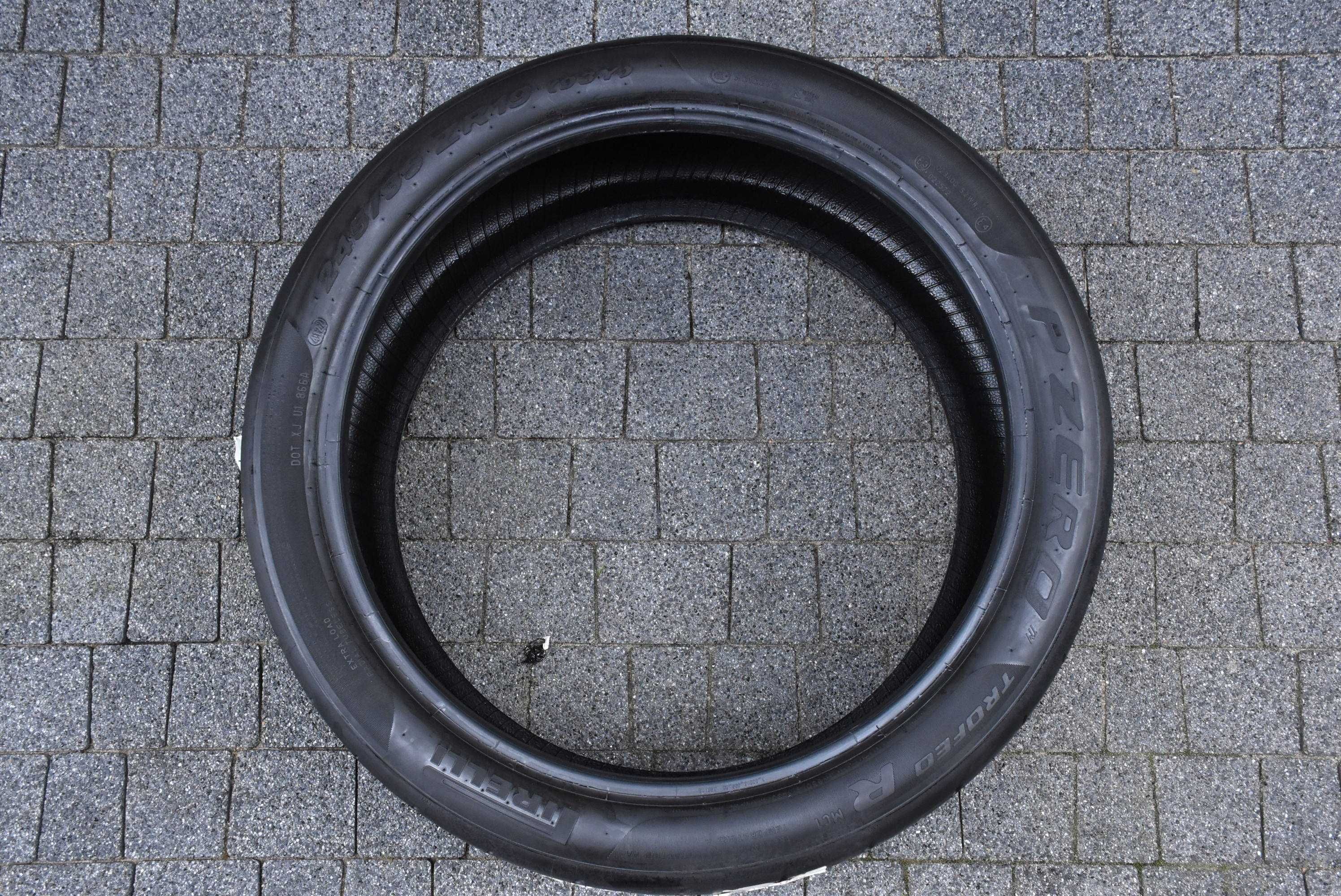 NOWE Pirelli P Zero Trofeo R XL MC1 245/35R19 93Y dot2022