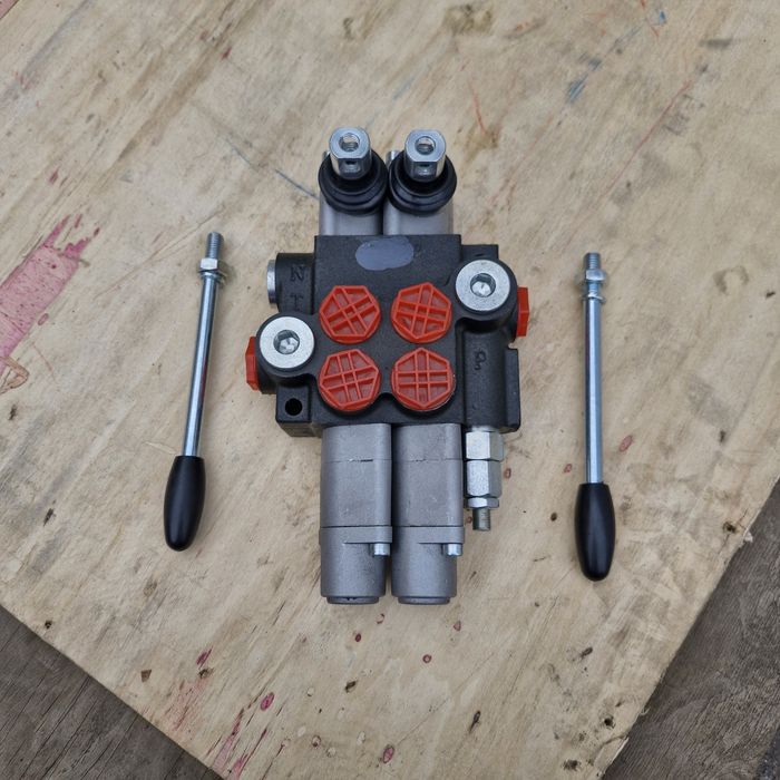 Гідророзподільник 2Р40 з плаваючим положенням