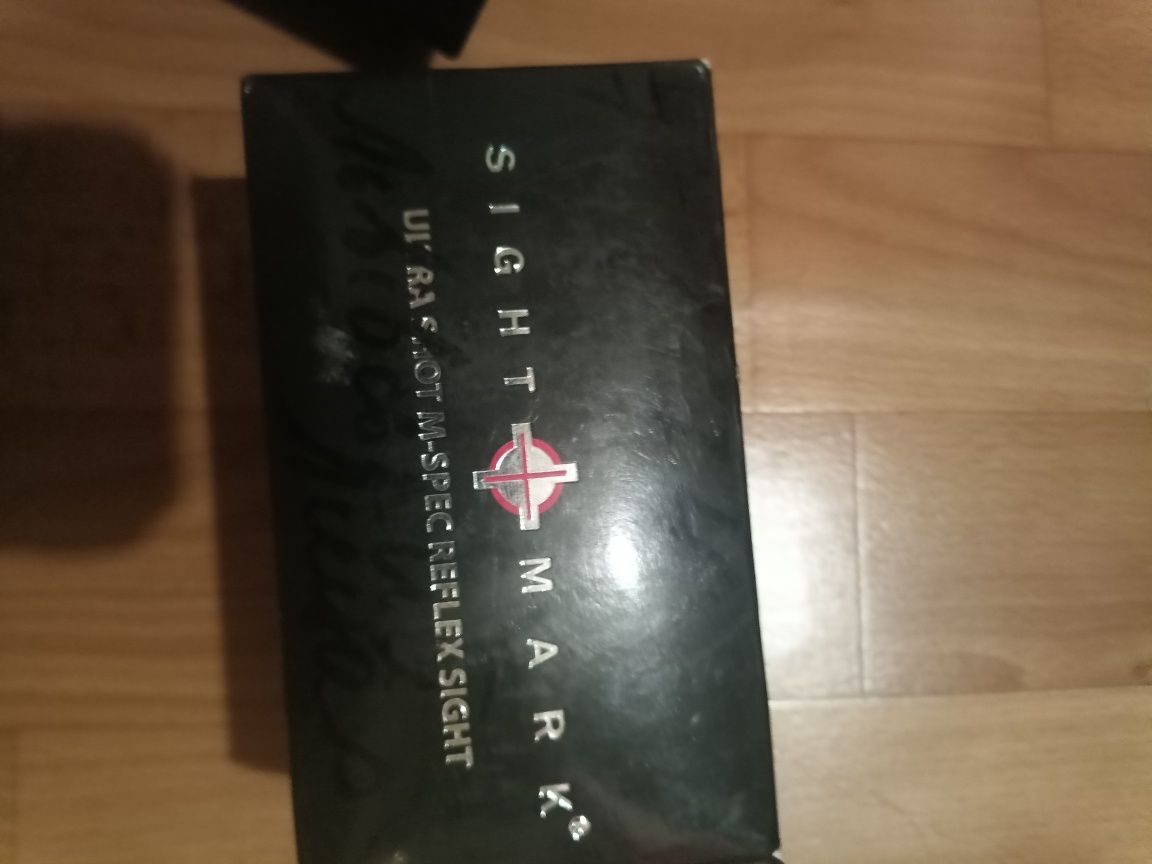 Приціл каліматорний