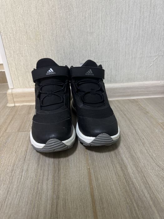 Ботінки Adidas чоботи , сапоги