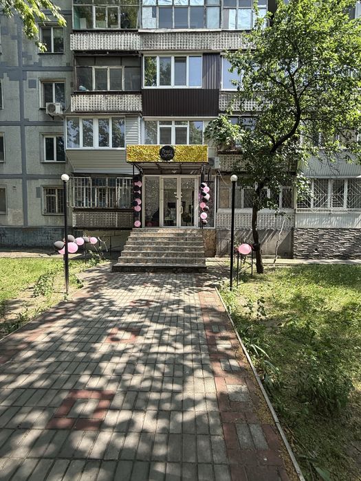 Сдаются  рабочие места в салоне красоты
