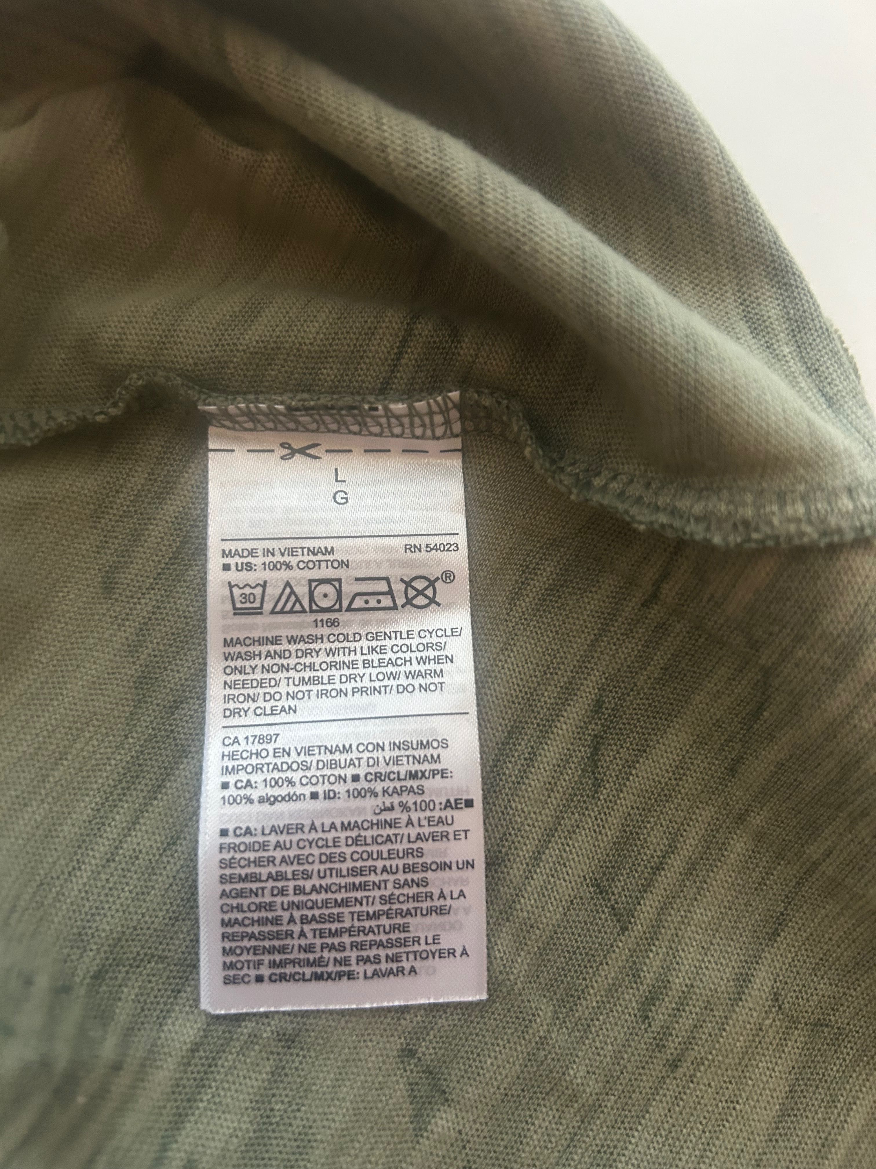 Нова футболка Old navy разм. L