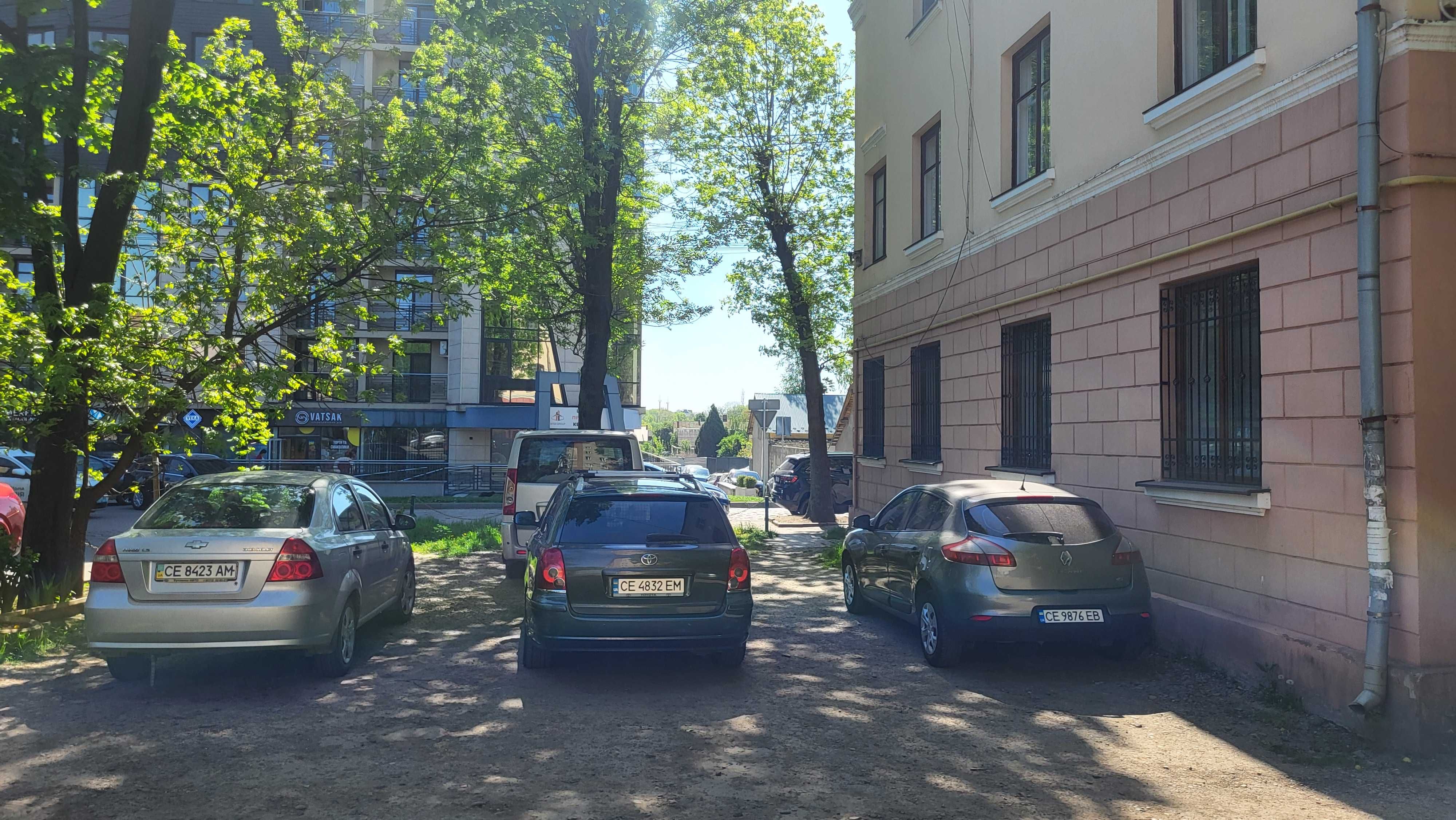 Фасадний офіс 53 м² — для тих, хто працює з клієнтами й зростає.