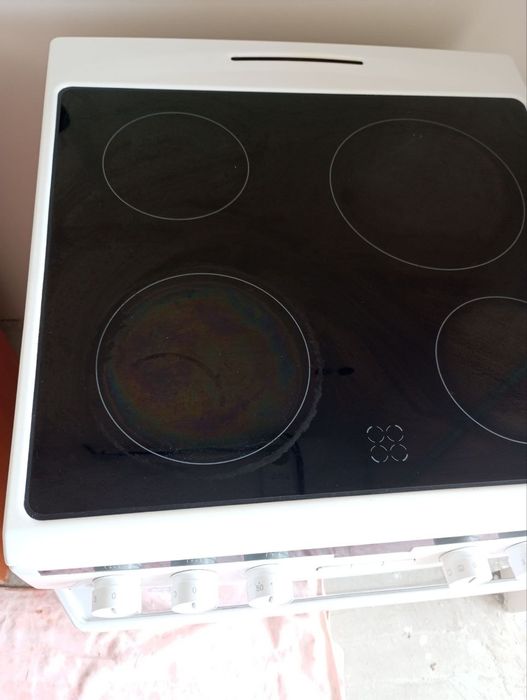 Продам електроплиту