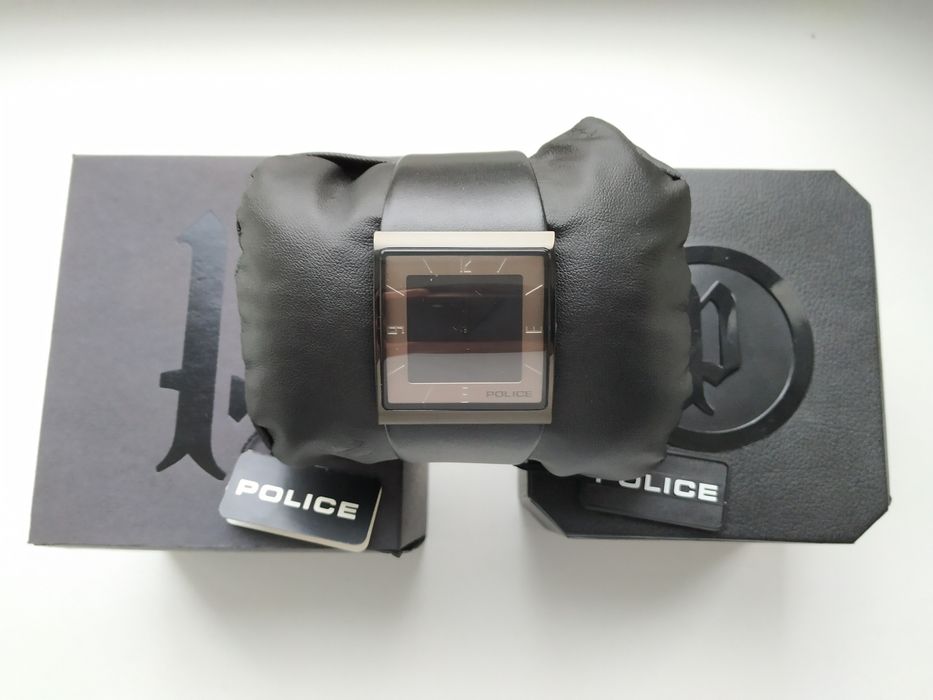 Часы наручные Police Новые !!!