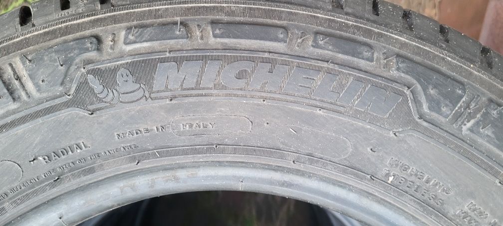 215 65 R16 C Michelin Agilis3 jak nowe