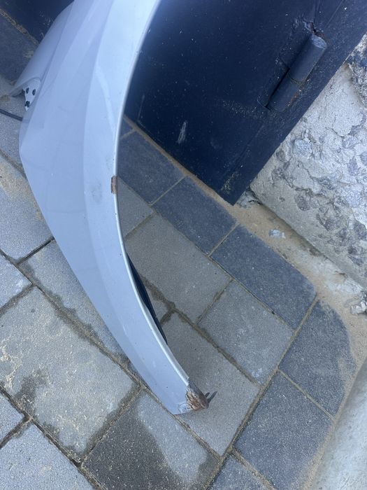 Бампер передний Renault Megan 3