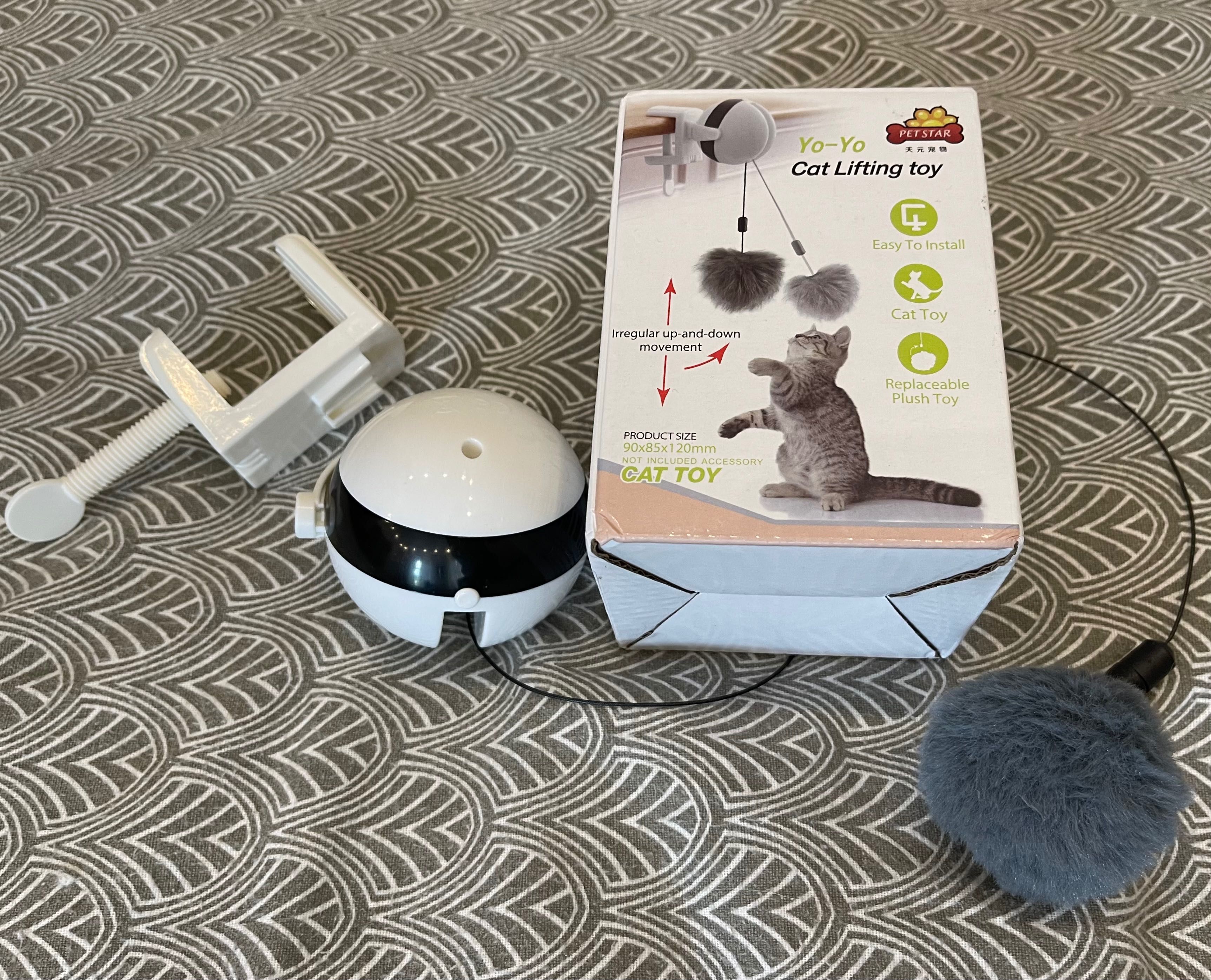 Zabawka elektryczna pompon dla kota