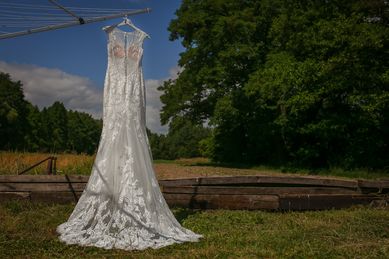 Suknia ślubna z trenem 