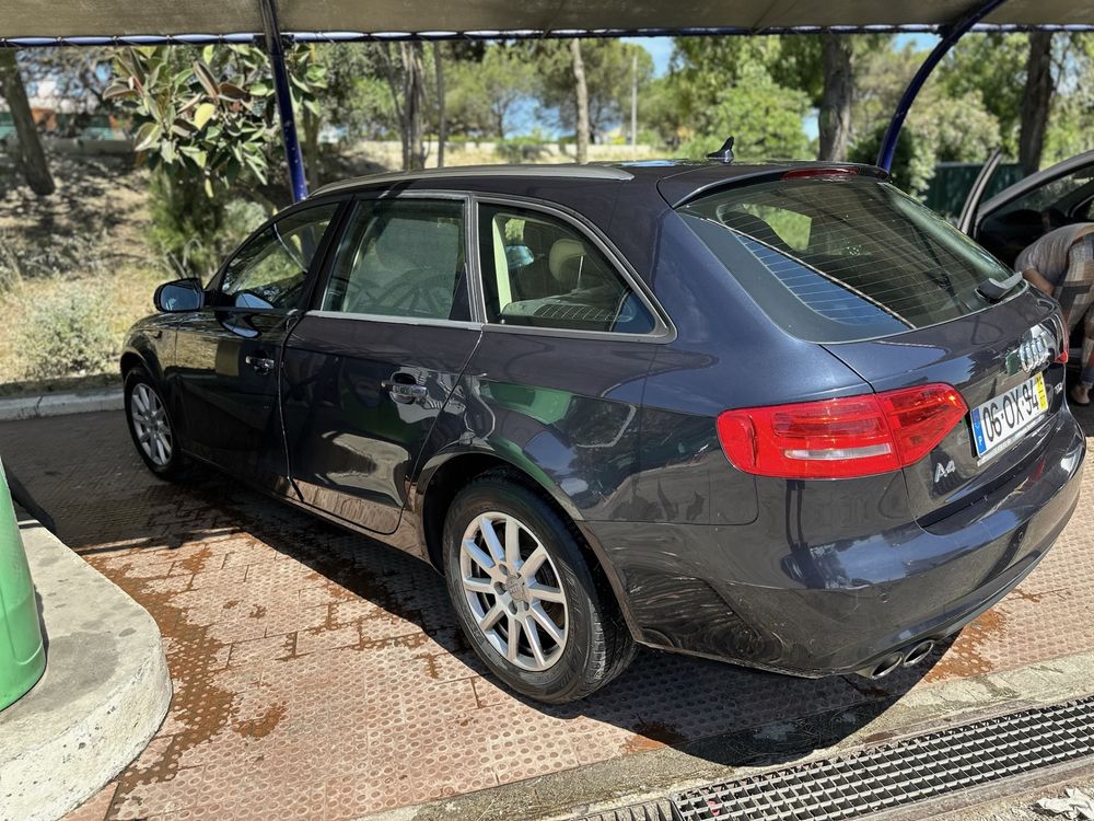 Carro Audi A4 10 anos