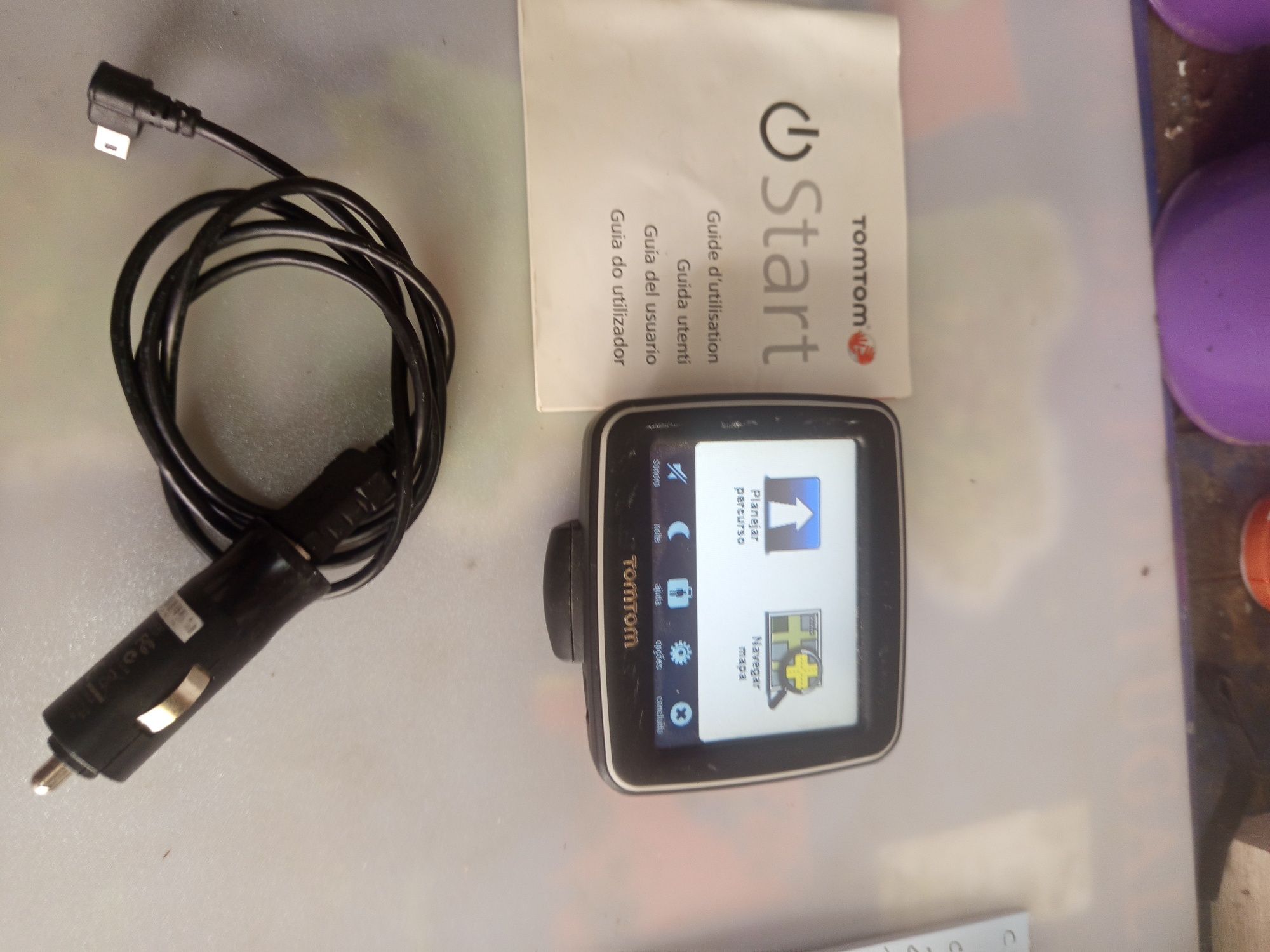 Vendo GPS TOMTOM 20€