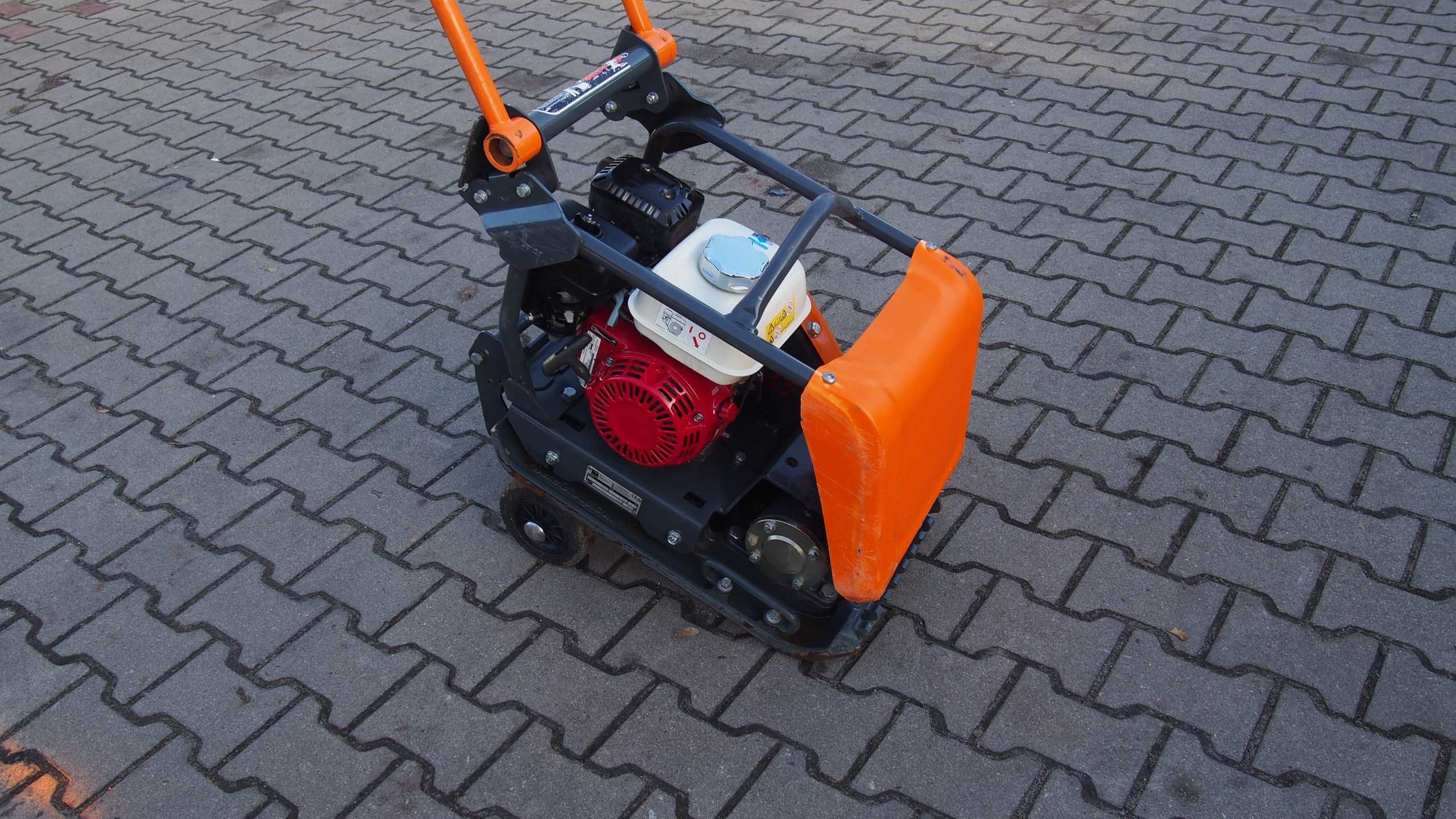 Belle  FC 3612 E 81 kg HONDA GX 120  Zageszczarka Ubijarka ubijak