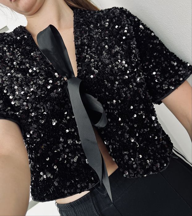 Cekinowa bluzka narzutka marynarka H&M w cekiny