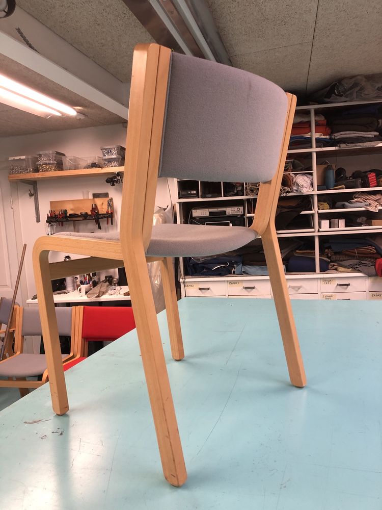 Krzesla drewniane Magnus Olesen