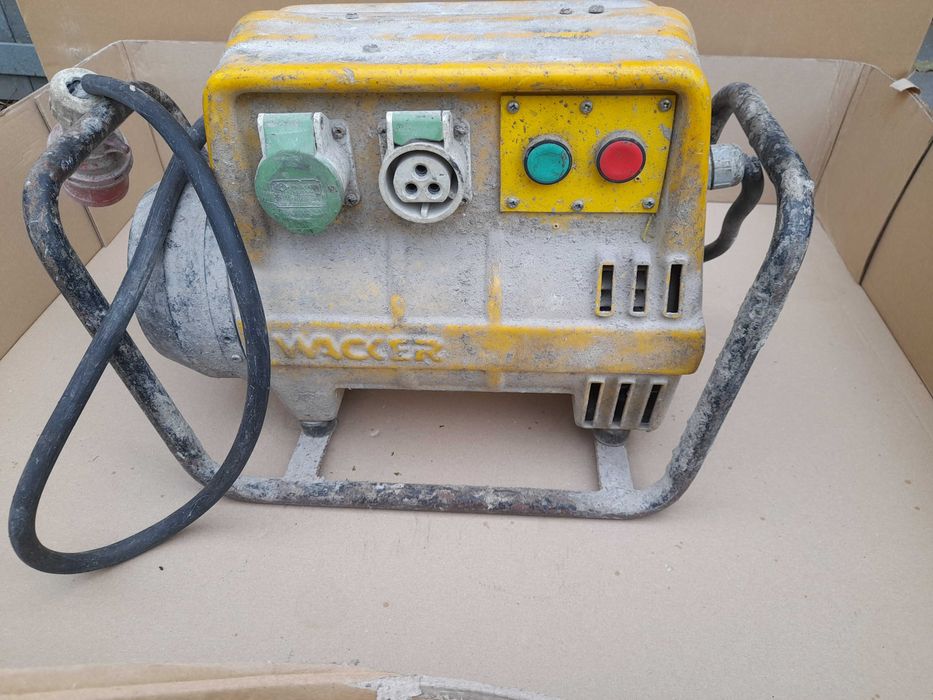 Przetwornica prądu do wibratora do betonu