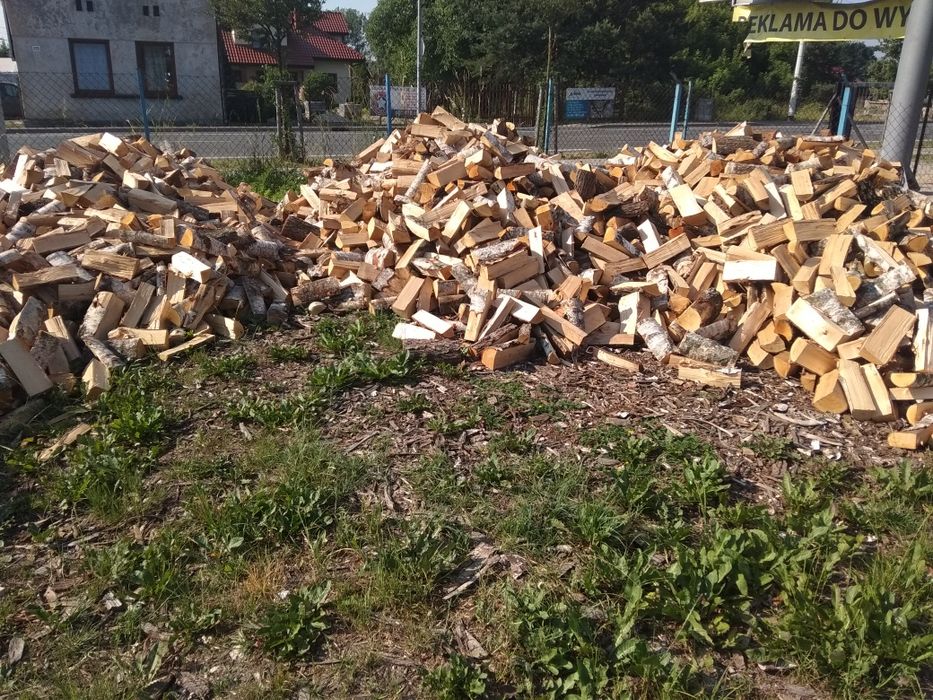 Drewno kominkowe suche sezonowane