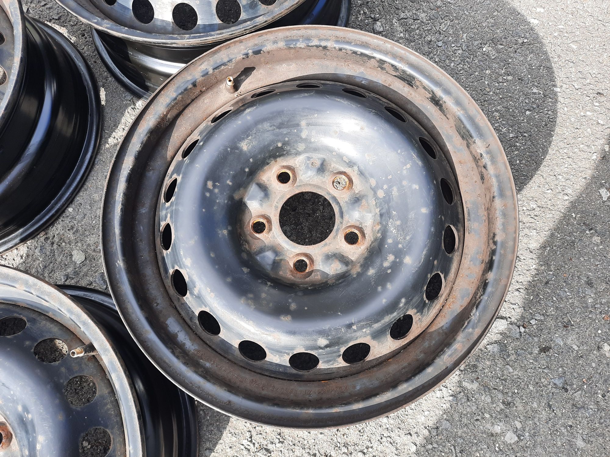 Диски r16 5x114,3 et40 j6,5 dia66,1 Nissan Qashqai Renault Megane 3 Sc