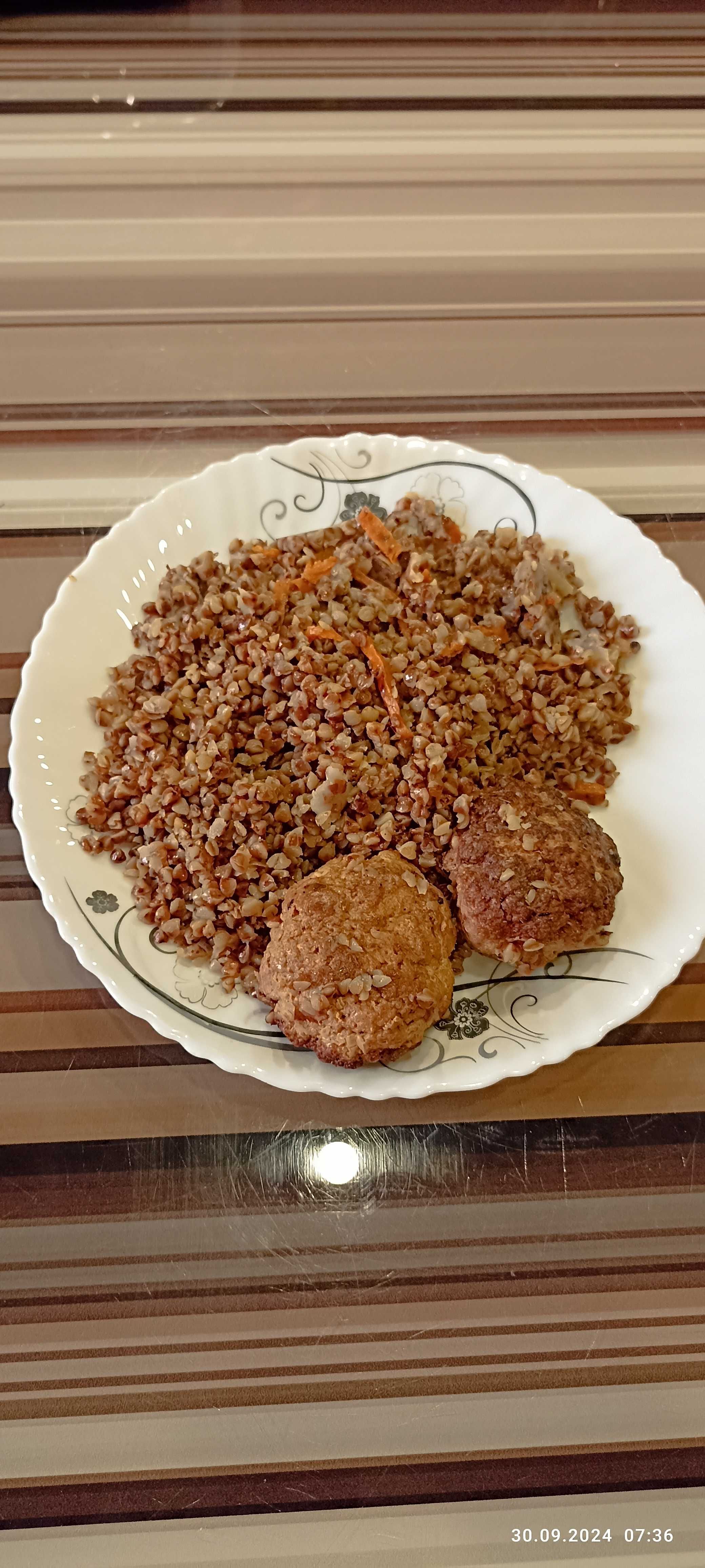 Каши з м'ясом, перші та другі страви, тушенка в реторт пакетах