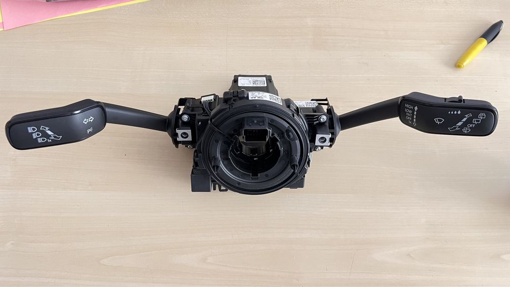 Підрульові перемикачі на Фольксваген Тігуан (Volkswagen Tiguan)