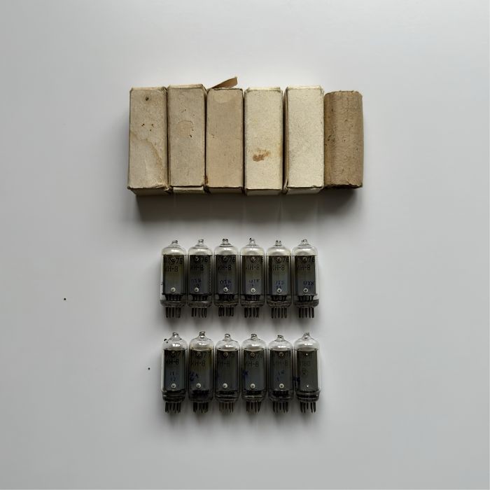 Газоразрядні індикаторні лампи ІН-8