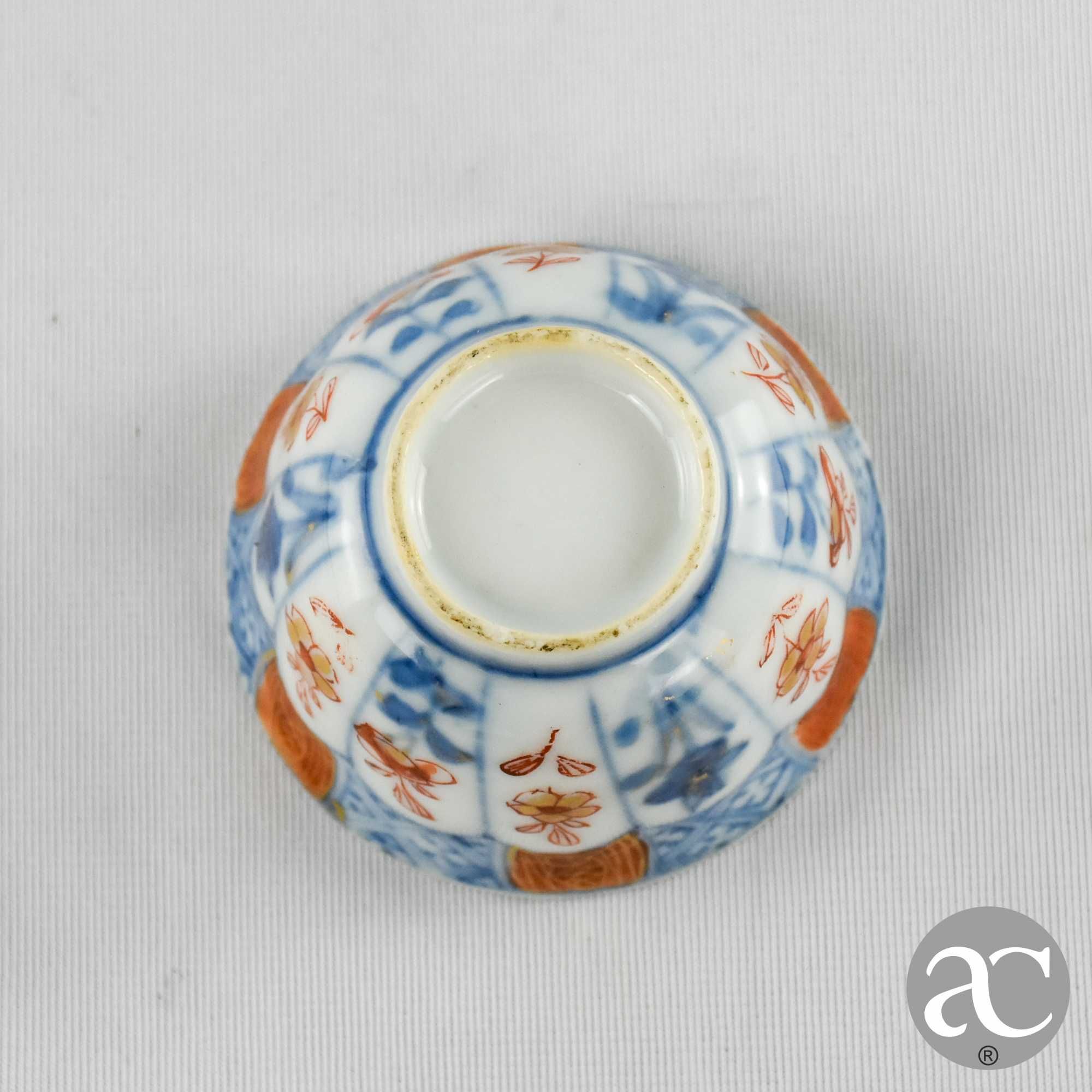 Par de taças Decor Imari Dinastia Qing Reinado Kangxi (1662 a 1722)