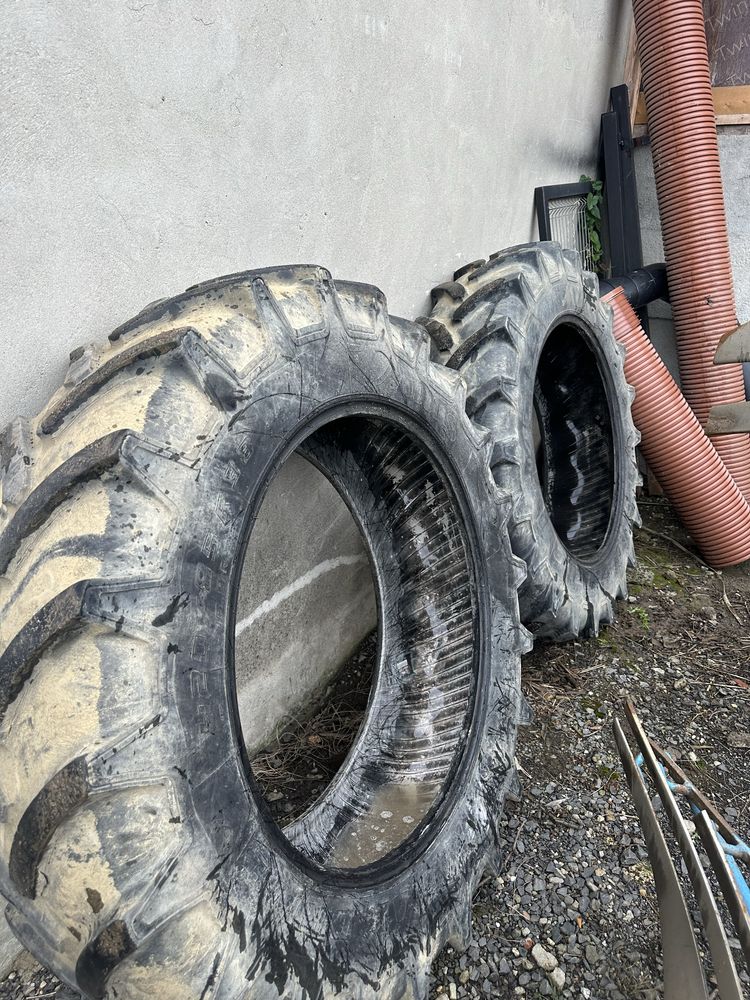 Opona 13.6 r380 420/85 r38