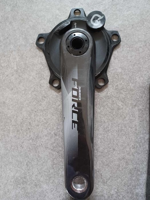 Pomiar mocy QUARQ DZero DUB AXS z korbą