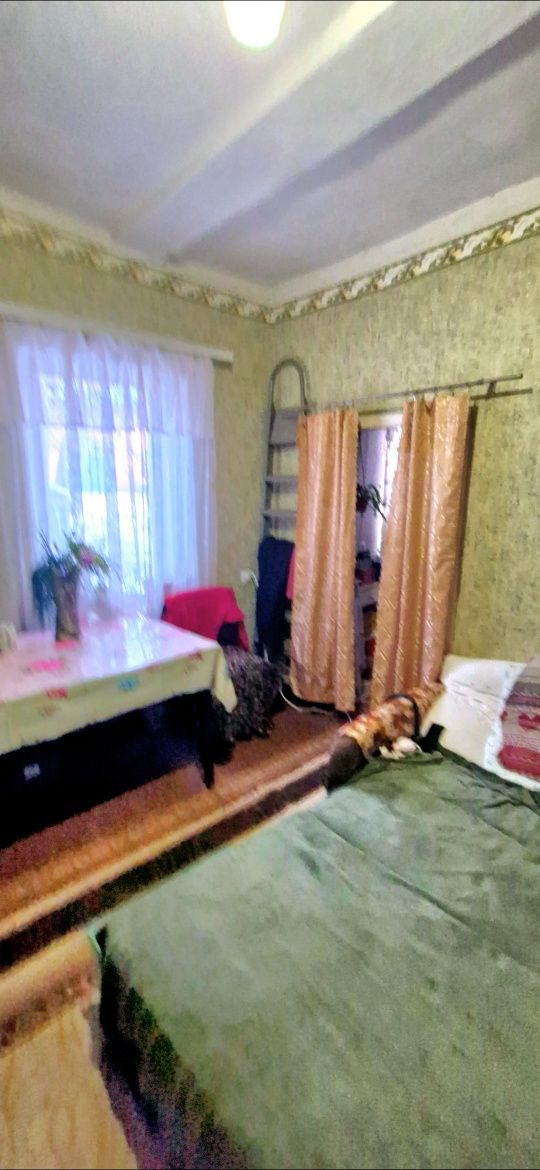 Полтава. Продам 4 комнатную квартиру ул. Синная 33.000$