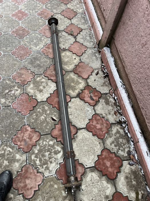 Вісь прицепа легкового