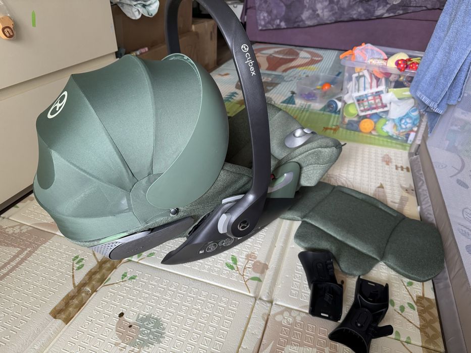 Автокрісло Cybex Cloud T i-Size Plus Leaf Green