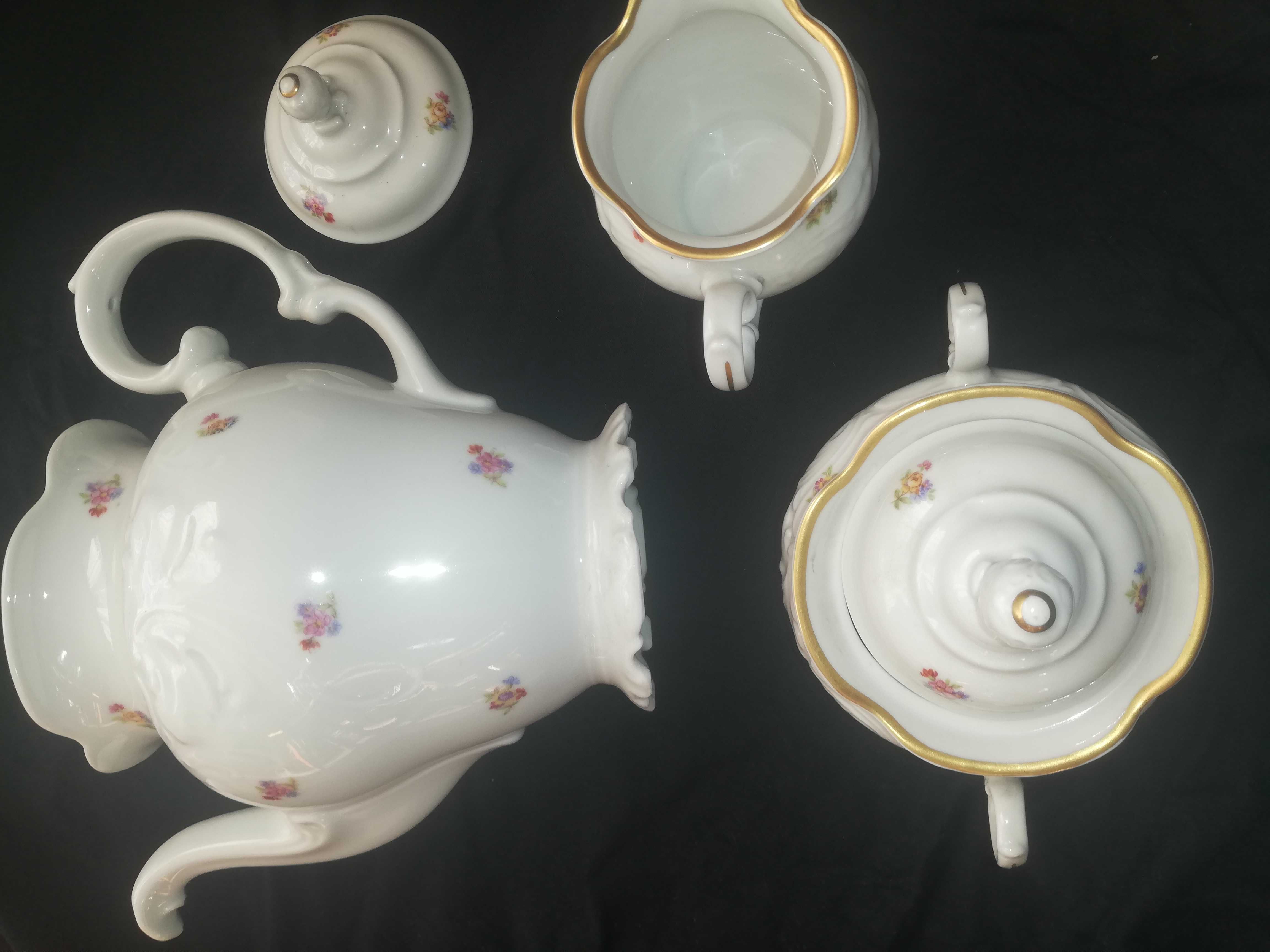 Komplet porcelany firmy KPM.