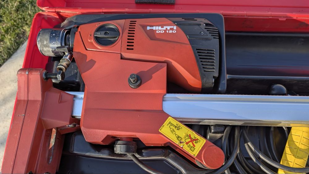 Алмазна установка hilti dd120 .алмазная дрель