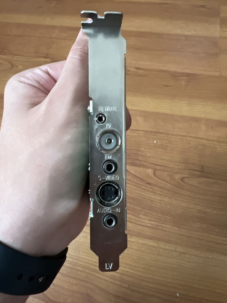 ТВ-тюнер внутрішній AVerMedia AVerTV Hybrid + FM PCI