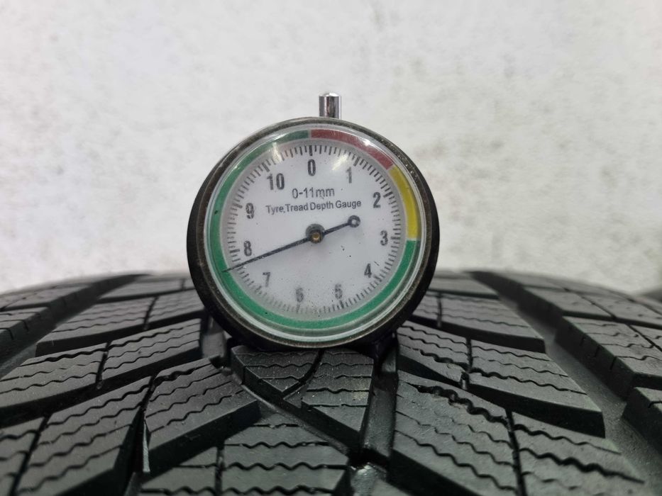 245/40/19 98V 275/35/19 100V Goodyear Ultra Grip Preformance KOMPLET