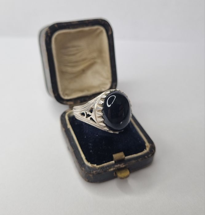 Pierścionek sygnet srebrny z onyksem srebro 900