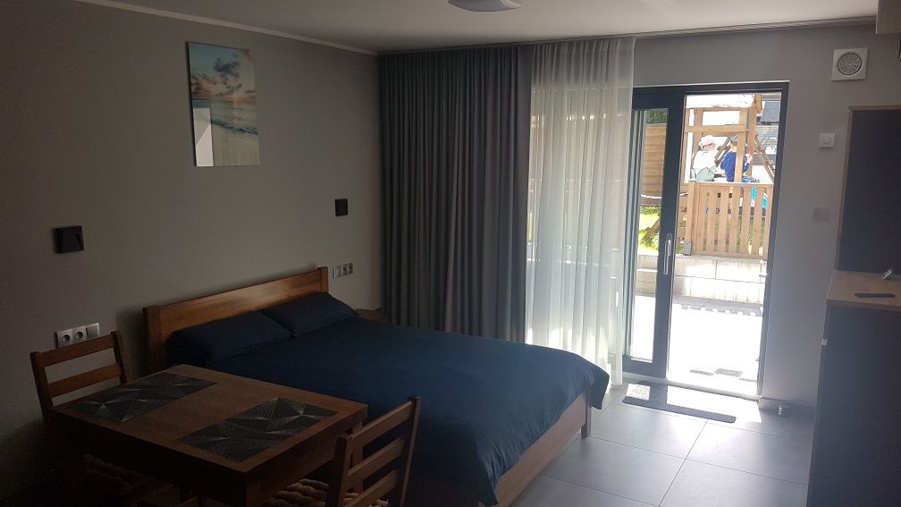 Pokój studio z aneksem, tarasem 100 m plaża wolny od 01.07 do 06.07