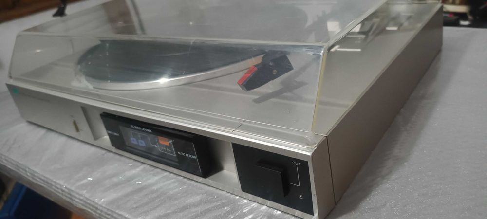 Giradiscos Sansui P -D11  Direct Drive